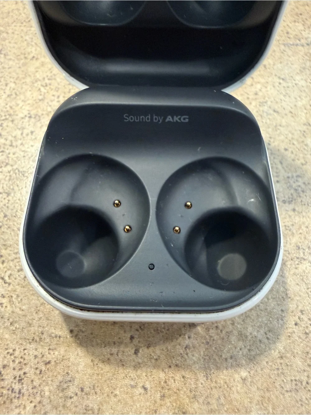 Samsung Galaxy EP-QR177 Buds2 SM-R177 Rechargeable Earbuds Charging Case Only